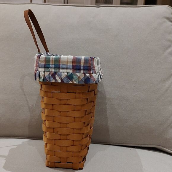 Longaberger Handwoven Tall Wall Hanging Basket Leather Handle Plaid Liner 1999 - Picture 3 of 9